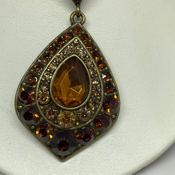 💋Champagne and Brown Crystal Teardrop Pendant - Picture 3 of 3